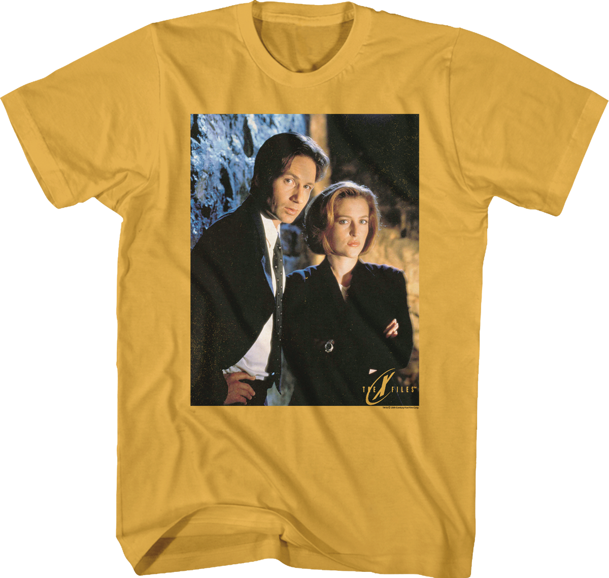 Special Agents Fox Mulder and Dana Scully X-Files T-Shirt product image 1