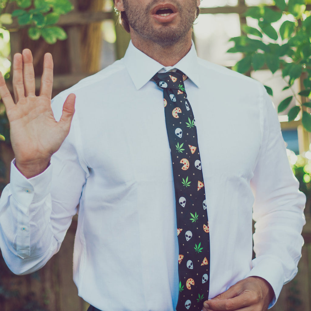 Alien Weed Pizza Tie